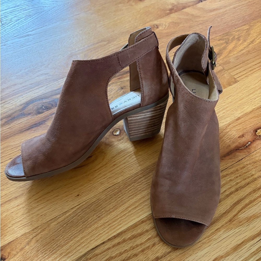 Lucky Brand Tan Open-Toe Block Heel Sandals